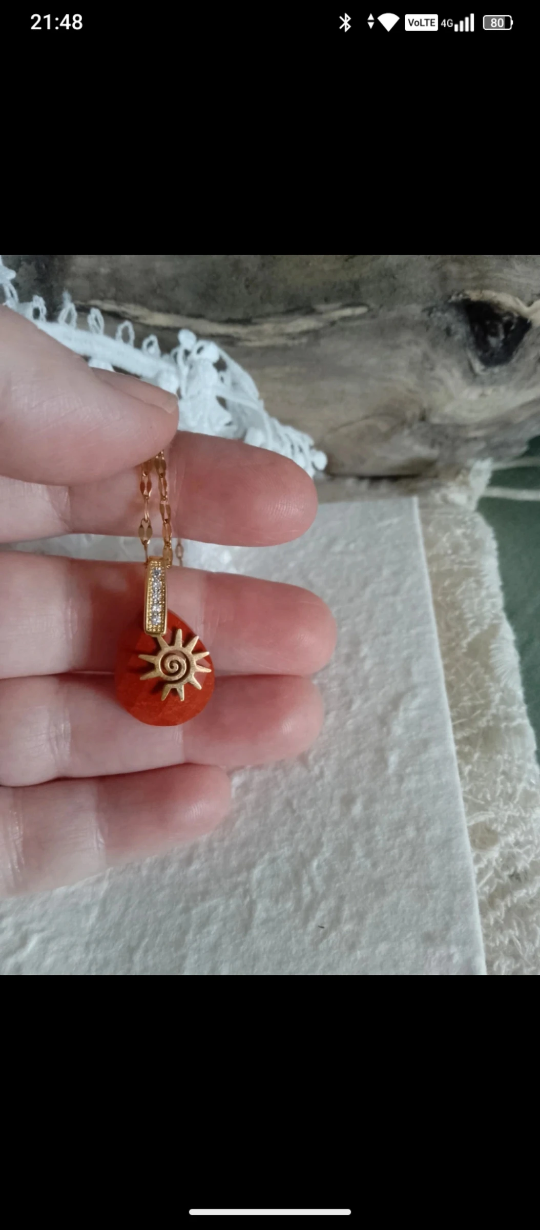 Boheemse halsketting met natuurlijke rode jaspissteen en gouden zon  – photo 2